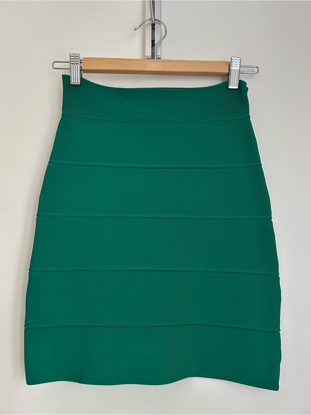 BCBGMaxAzria Simone Emerald Green Bandage Pencil Mini Skirt, Size Small